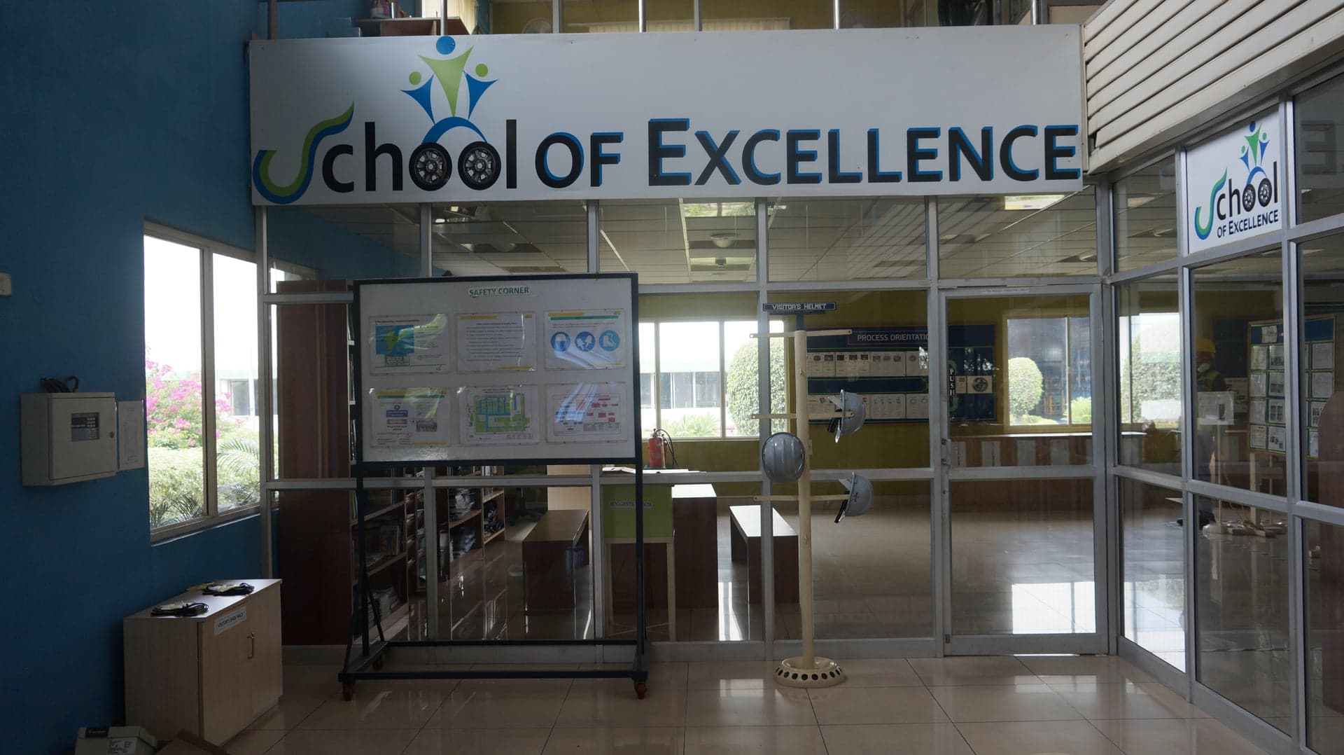 School of Excellence Entrance